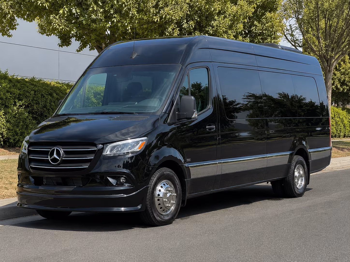 find the perfect transportation for your next airport transfer 1