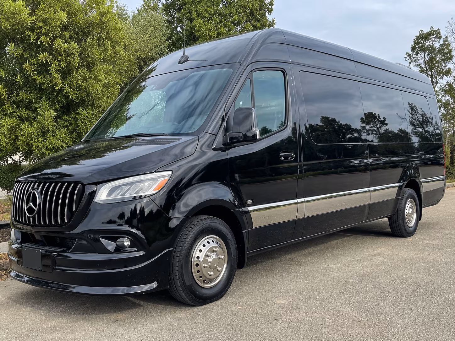 find the perfect transportation for your next private event 2