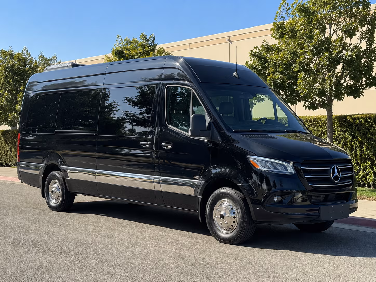 find the perfect transportation for your next private event 4